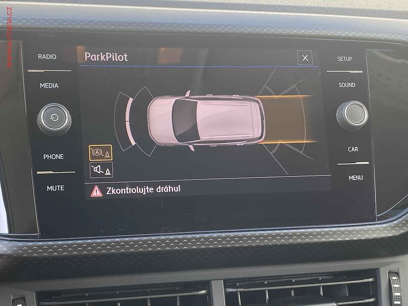 Volkswagen T-Cross (2019) 1.0 TSi, 1.maj,ČR, DSG - fotka 17 z 18