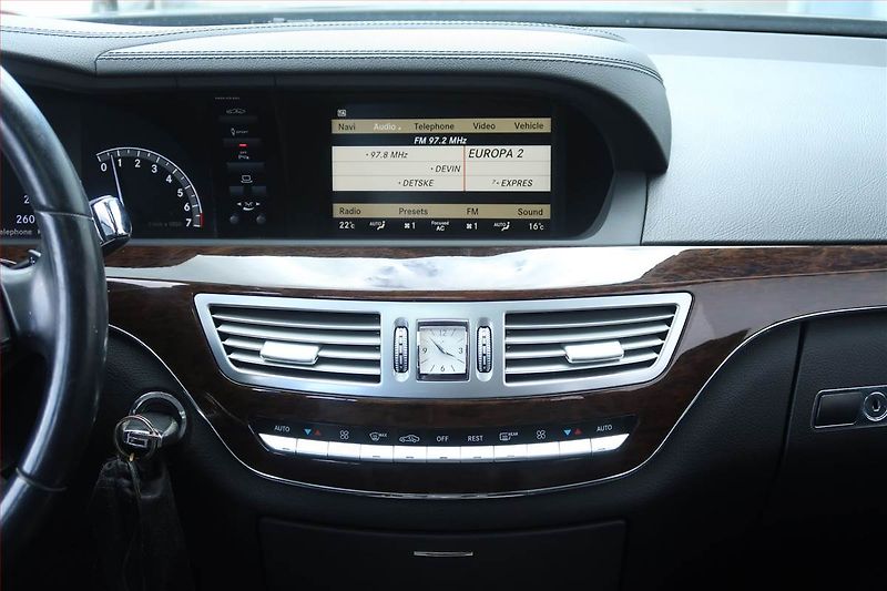 Mercedes-Benz Třídy S (2011) AMG Paket S 350 L, Automat - fotka 12 z 28