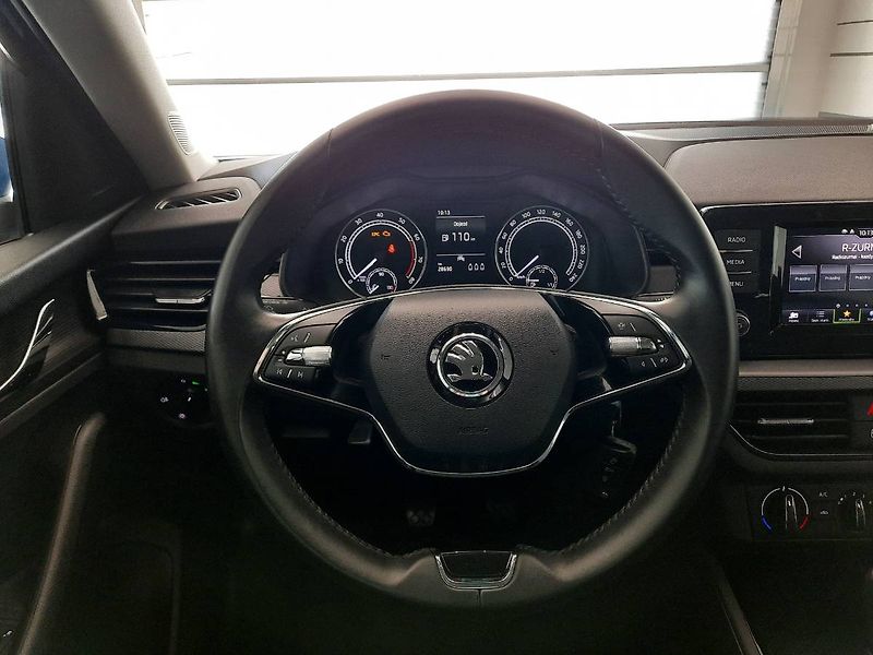 Škoda Kamiq (2021) Ambition 1.0 TSI (70kW/95k) - fotka 14 z 25