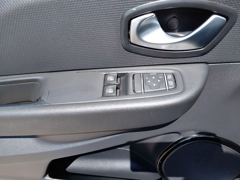 Renault Clio (2018) 0.9TCe  - fotka 15 z 24