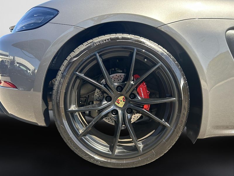 Porsche Boxster 718 GTS - fotka 13 z 29