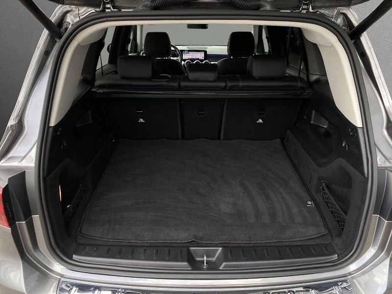 Mercedes-Benz GLB (2024) 200 d 4MATIC - fotka 25 z 28