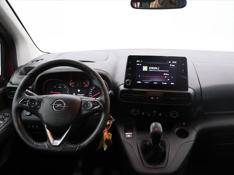 Opel Combo 1,5 CDTi 75kW Innovation CZ DP - fotka 20 z 27