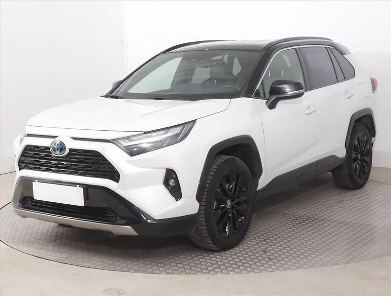 Toyota RAV4 (2023) Selection 2.5 Hybrid - fotka 2 z 18