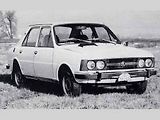 Následně se v Bratislavě zabývali přestavbami vozů řady 105/120. Toto je verze s motorem vpředu