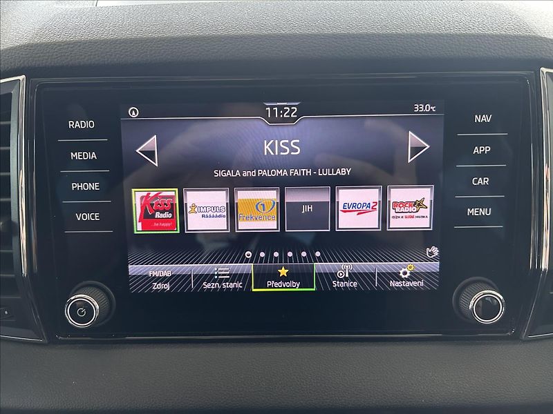 Škoda Karoq 1,0   TSI 81kW,STYLE,ACC - fotka 15 z 27