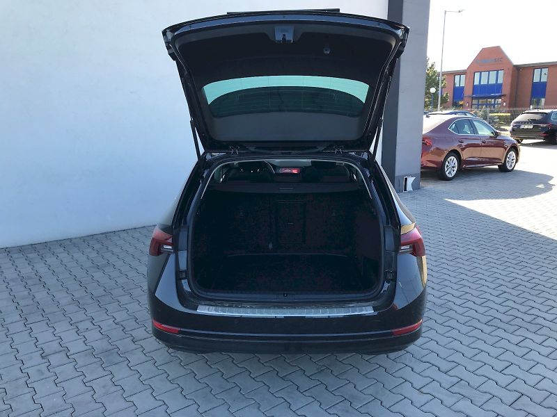Škoda Octavia (2023) COM STY TD 110/2.0 A7F - fotka 9 z 25