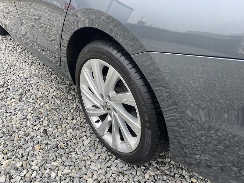 Škoda Octavia 2.0TDi 115PS LED VIRT NAVI DPH - fotka 40 z 189