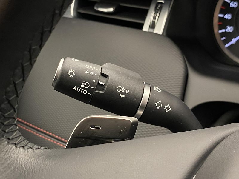 Land Rover Discovery Sport P200 R-DYNAMIC SE AWD AUT - fotka 21 z 47