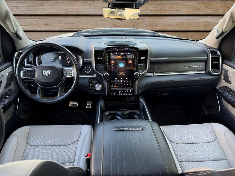 Dodge RAM (2023) VIRTUAL+RAMBOX+LIMITED+HEAD UP - fotka 23 z 24