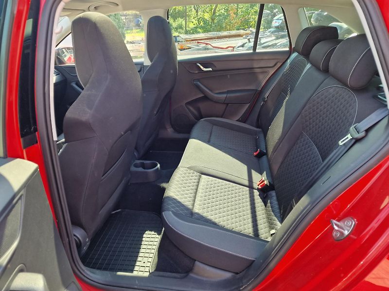 Škoda Rapid 1,6TDI 85KW STYLE PLUS  - fotka 8 z 20