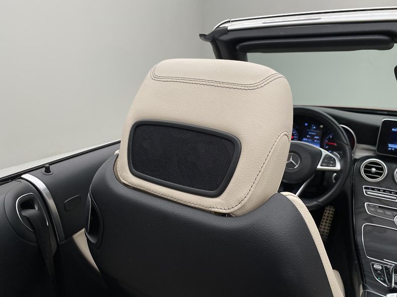 Mercedes-Benz Třídy C C220d CABRIO AUT CZ - fotka 27 z 58