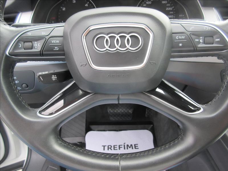 Audi Q7 3,0 TDI quattro Tiptronic Top - fotka 10 z 19