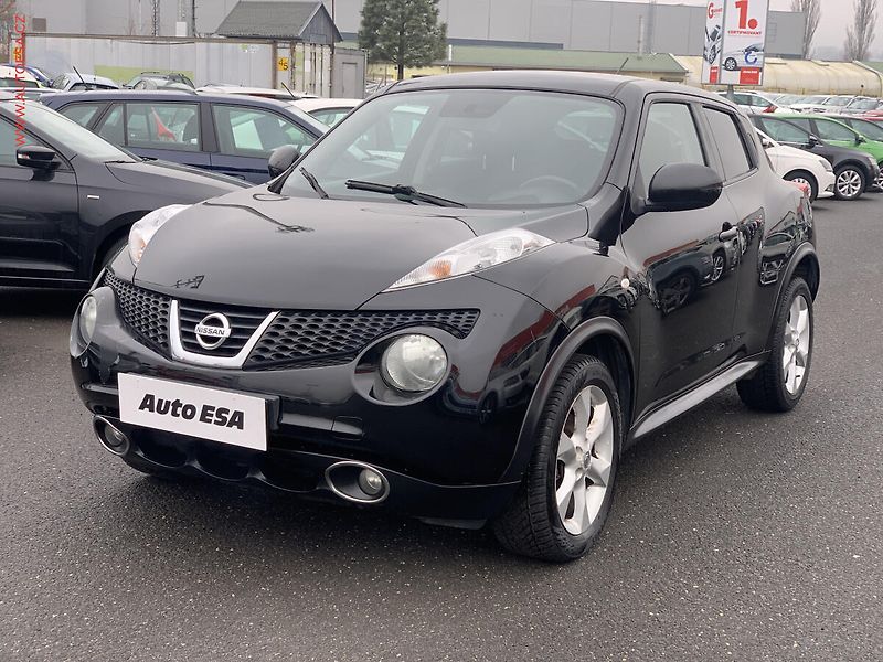 Nissan Juke (2010) 1.6i, AC, tempo - fotka 3 z 17