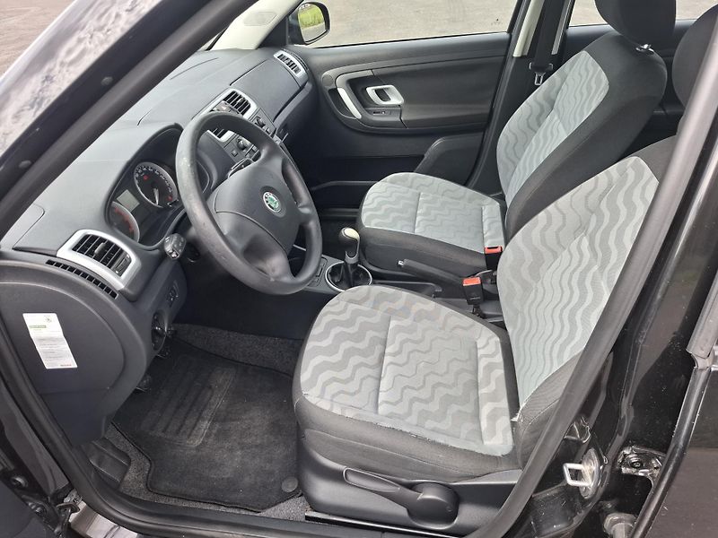 Škoda Fabia (2009) 1.4 16V 63kW,klima,tažné  - fotka 8 z 19