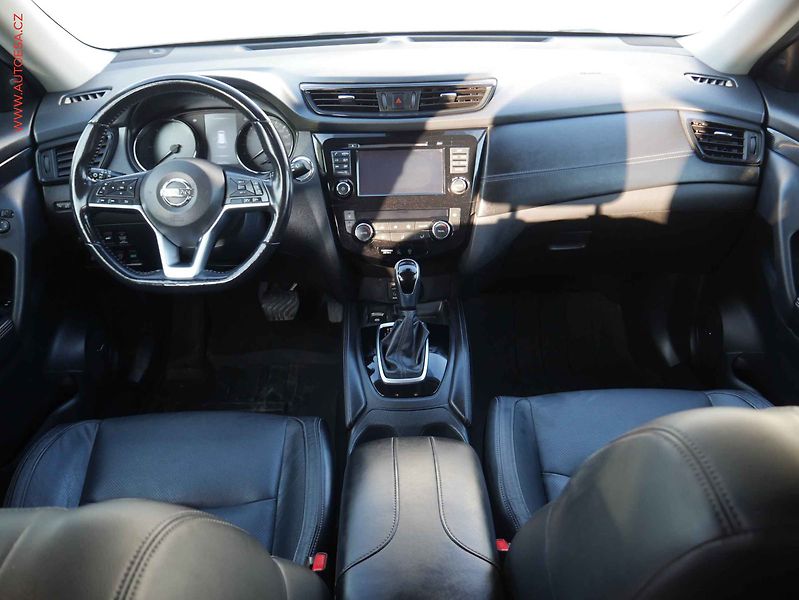 Nissan X-Trail (2017) 2.0 dCi 4x4, ČR, AT, LED - fotka 8 z 18
