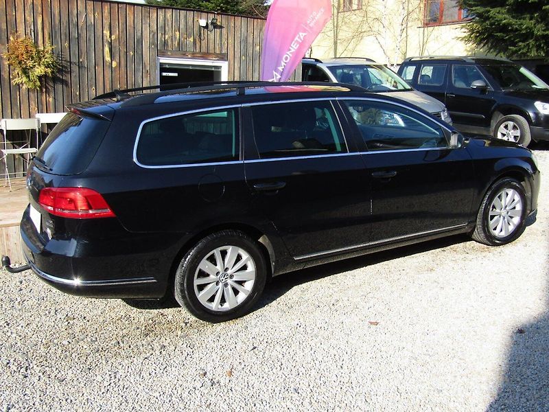 Volkswagen Passat (2011) 1.6 TDI 77kW - fotka 10 z 45