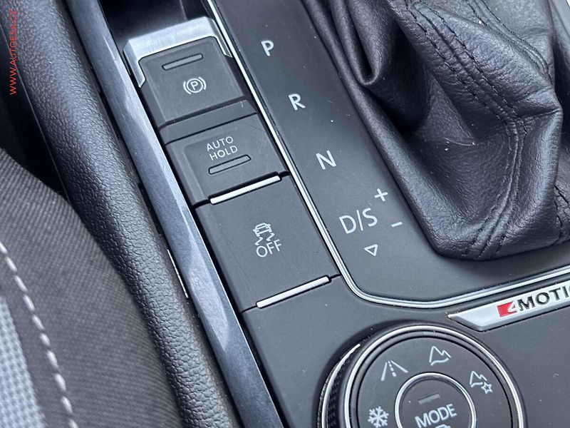 Volkswagen Tiguan (2016) 2.0 TSi 4motion, Comfortline - fotka 14 z 20
