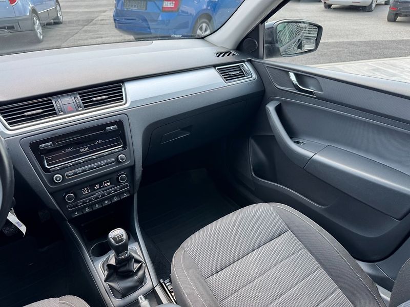Škoda Rapid (2014) Elegance 1.2 TSI 77kW - fotka 15 z 35