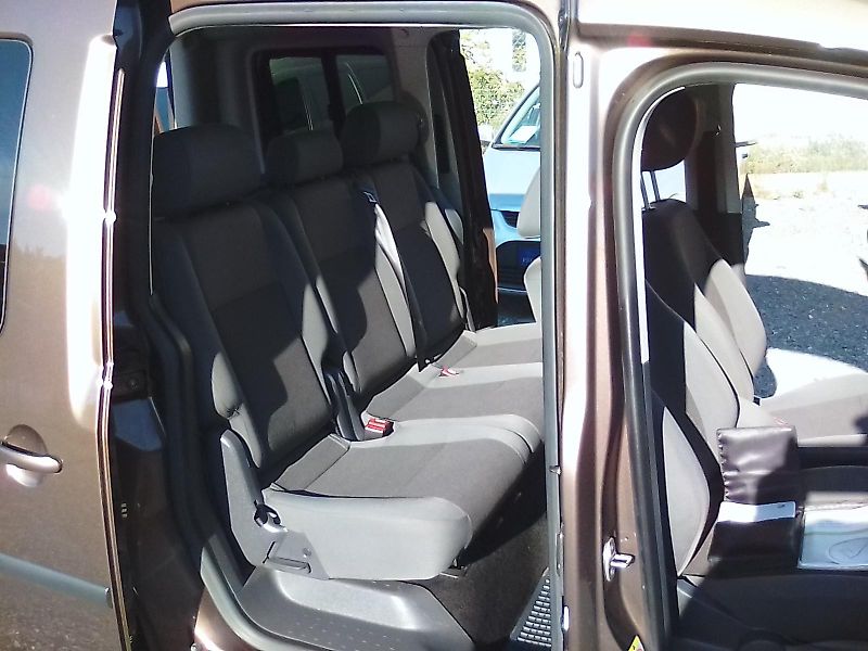 Volkswagen Caddy (2012) 1.2 TSi / 77KW, nové rozvody - fotka 26 z 37