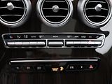 Mercedes-Benz GLC 2,0 200 4Matic DPH CZ 1.Maj. - náhled 30