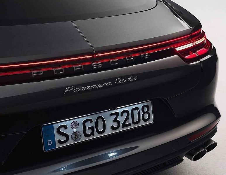 Porsche Panamera.