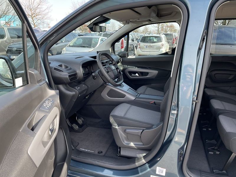 Toyota ProAce City Verso 1.5D 130k Family ODBĚR 11/2026 - fotka 12 z 30