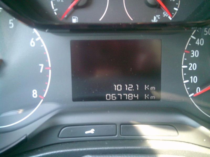 Opel Crossland (2022) 1.2 81kW KOUPENO .ČR,1.MAJITEL - fotka 13 z 16