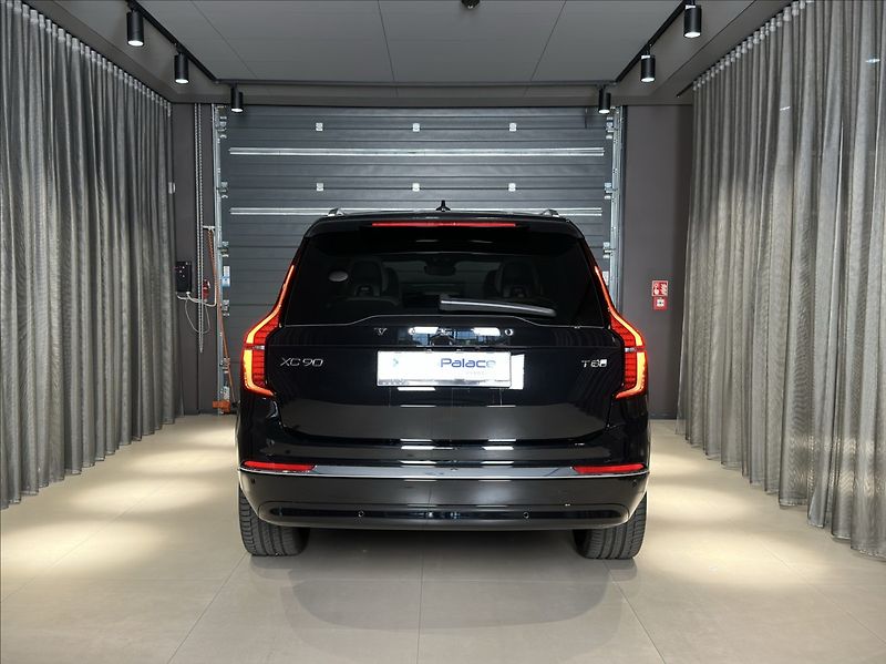 Volvo XC90 (2026) 2,0 T8  Ultra Bright - fotka 5 z 22