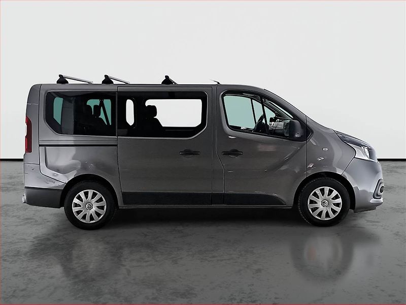 Renault Trafic (2017) 1.6 dCi, Bus, 8Míst, ČR, DPH - fotka 6 z 19