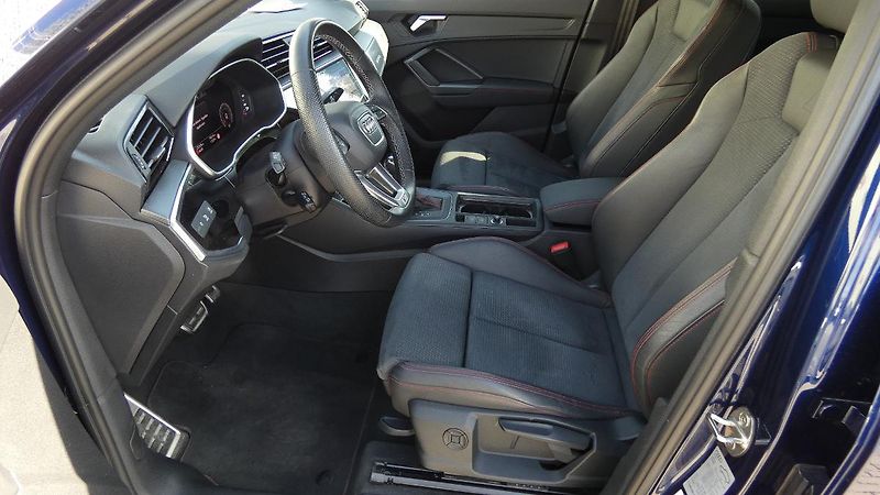 Audi Q3 Sportback 40 TFSI quattro S li - fotka 19 z 23