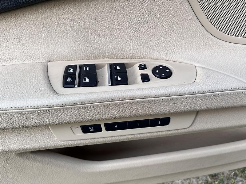 BMW Řada 7 740 LI,LONG,240KW,MINISTERSTVO - fotka 35 z 49