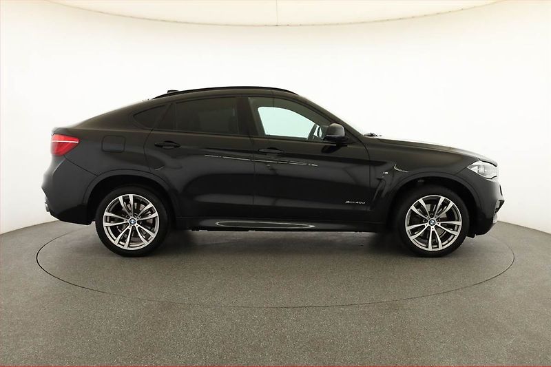 BMW X6 (2017) xDrive40d - fotka 6 z 20
