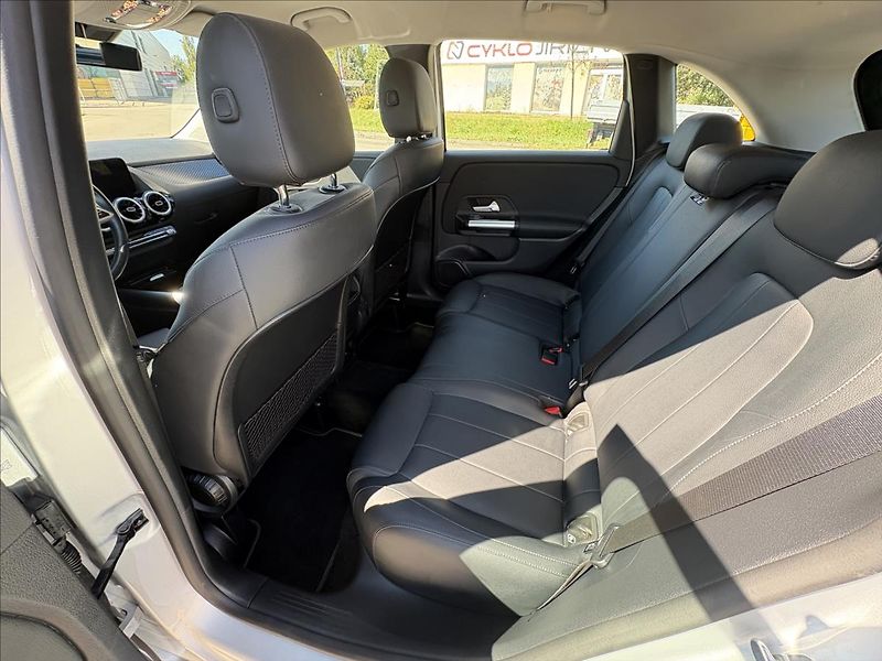 Mercedes-Benz Třídy B 2,0 200d 110kW Led,Kůže,Kamera - fotka 28 z 39