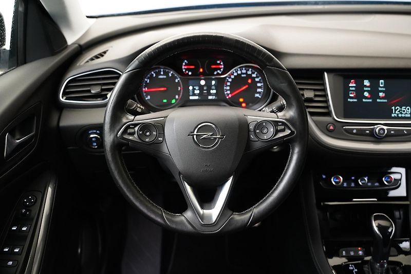 Opel Grandland X - fotka 17 z 27