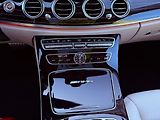 Mercedes-Benz Třídy E E 63 S 4MATIC+, ČR, 1.Maj - náhled 32