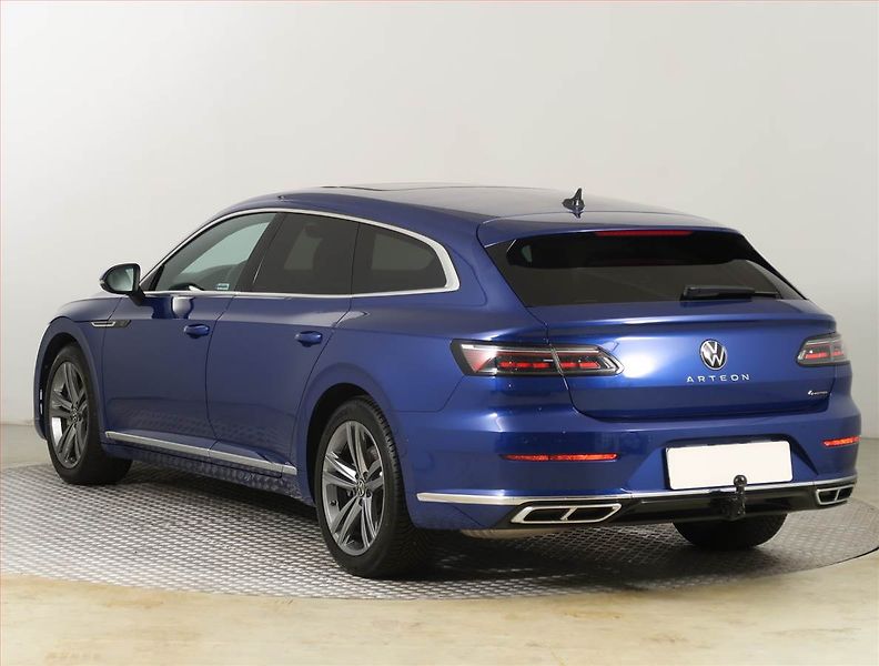Volkswagen Arteon (2023) 2.0 TSI 4Motion - fotka 4 z 23