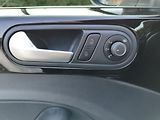 Volkswagen Beetle (2015) 1,2 TSI Club - náhled 24