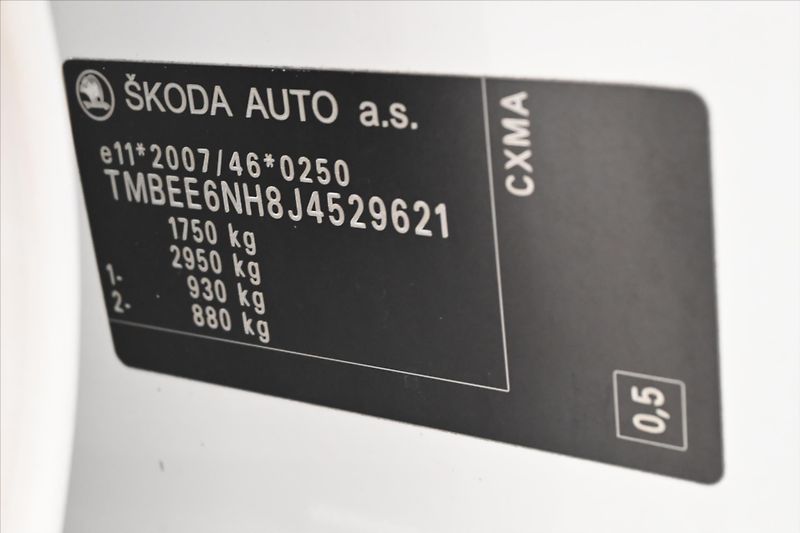 Škoda Rapid 1,6 TDI 85kW Style Záruka až 5 - fotka 12 z 29