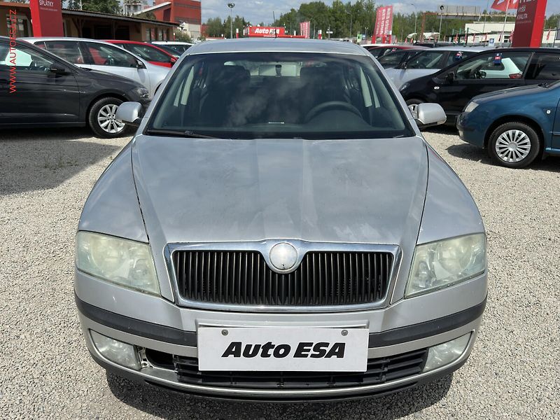 Škoda Octavia (2005) 1.9TDi, ČR, AC, tempo - fotka 2 z 15