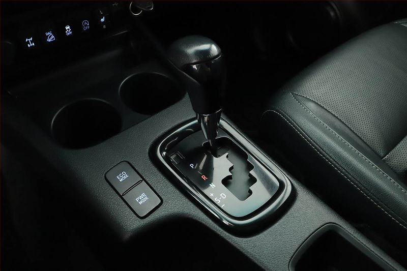 Toyota Hilux (2019) 2.4 D-4D - fotka 10 z 18