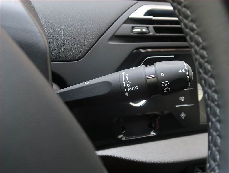 Citroën C4 Picasso (2015) 1.6 HDi, 7 míst, Serv.kniha - fotka 19 z 28