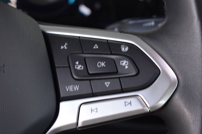 Volkswagen Golf Variant (2023) 1.5TSI 96kW Style,Manuál - fotka 17 z 26