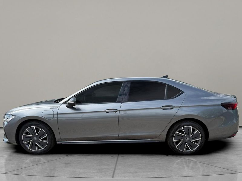 Škoda Superb iV Sportline 1,5TSI 150kw DSG - fotka 3 z 28
