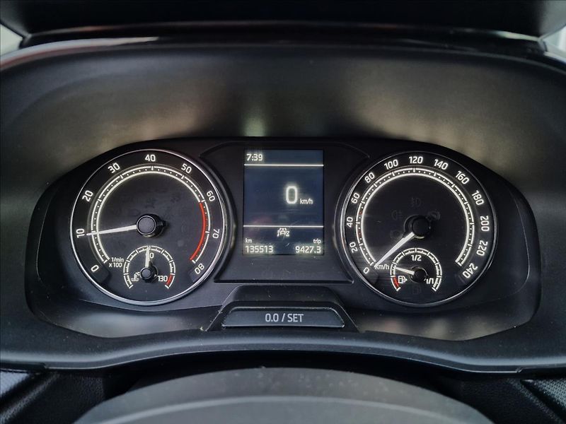 Škoda Fabia 1.0TSI Ambition,ČR,1.Majitel - fotka 21 z 43