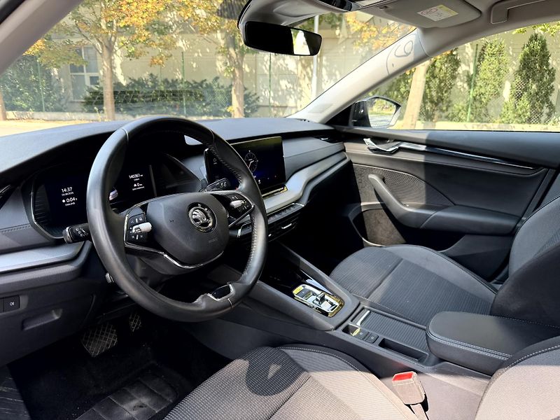 Škoda Octavia 1.0 TSI MHEV E-TEC 81 kW  - fotka 9 z 19