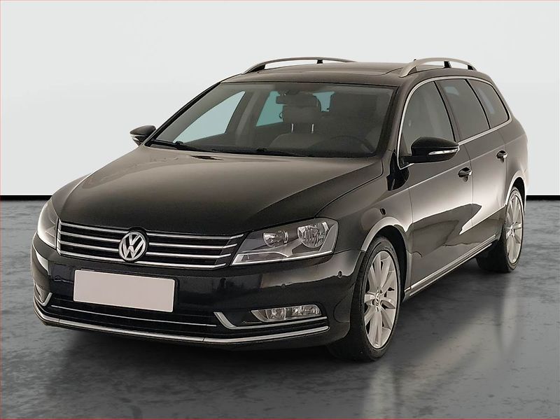 Volkswagen Passat (2013) Highline 2.0 TDI, Automat - fotka 2 z 23