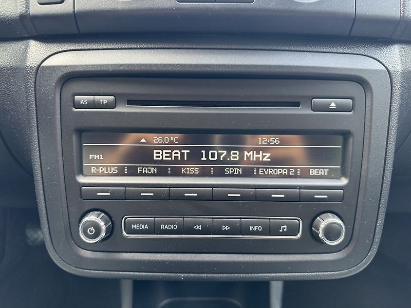 Škoda Fabia (2014) 1.2HTP Active Klima Tažné Z. - fotka 10 z 49
