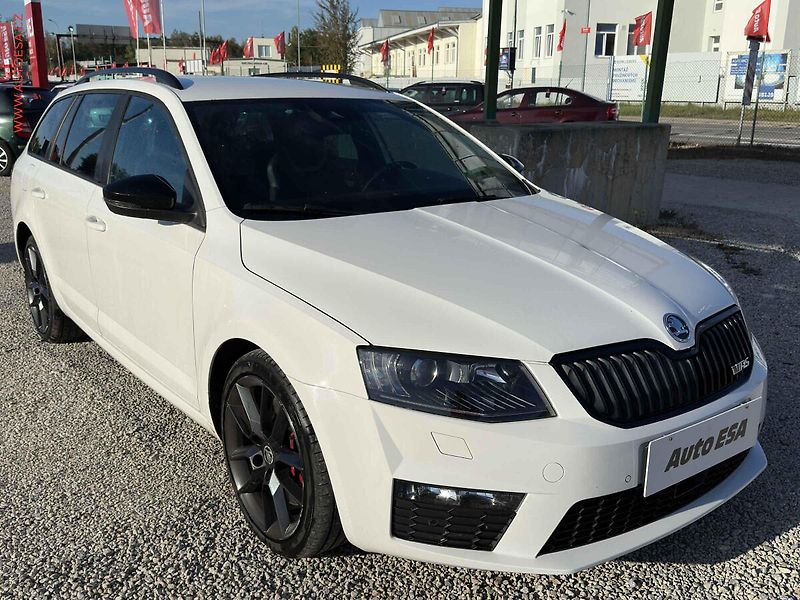 Škoda Octavia (2014) 2.0TDi, Navi, bixen - fotografie inzerátu