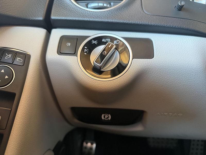 Mercedes-Benz Třídy C 350 CDI AVANTGARDE - fotka 20 z 27
